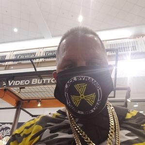 Meet your Posher, Jose